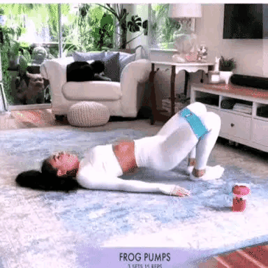 弹力|“苹果臀”混血颜女教练，95后胖妞训练判若两人，cosplay贼溜！