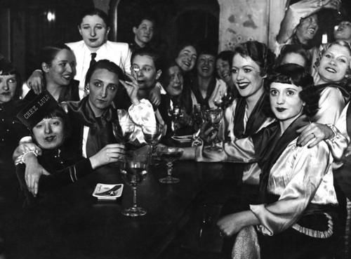 老照片 20年代的法国巴黎 时尚的巴黎女子