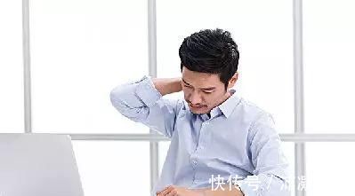 抻拉|10个小动作,没事练一练,疏通经络,调和气血,你远离肩周炎