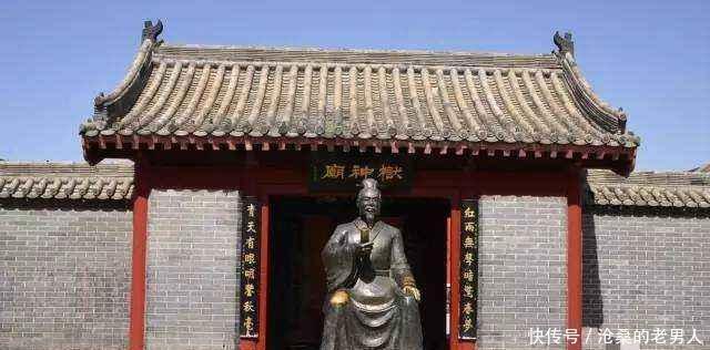 中国最尴尬的一个姓氏,尴尬到自己都说不出口,很多人为此改姓