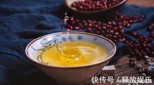 祛除|人体有5处“排湿口”,经常按一按,轻松排出湿气,让你变瘦变美