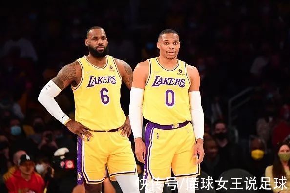 b从1打到5！NBA史上最全能的球员！詹姆斯是如何做到的？
