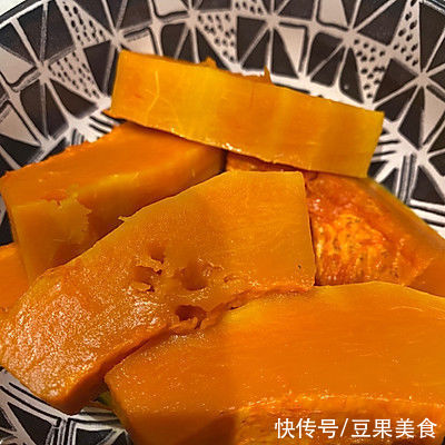 雍滞|妈妈最拿手的松软南瓜小饼饼，被我偷学到了