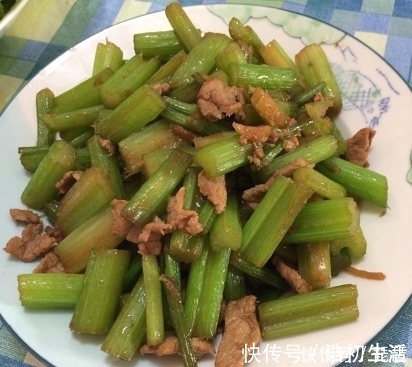 胡萝卜素|芹菜百利但有2害,危害极大,很多人不清楚,直到现在才明白