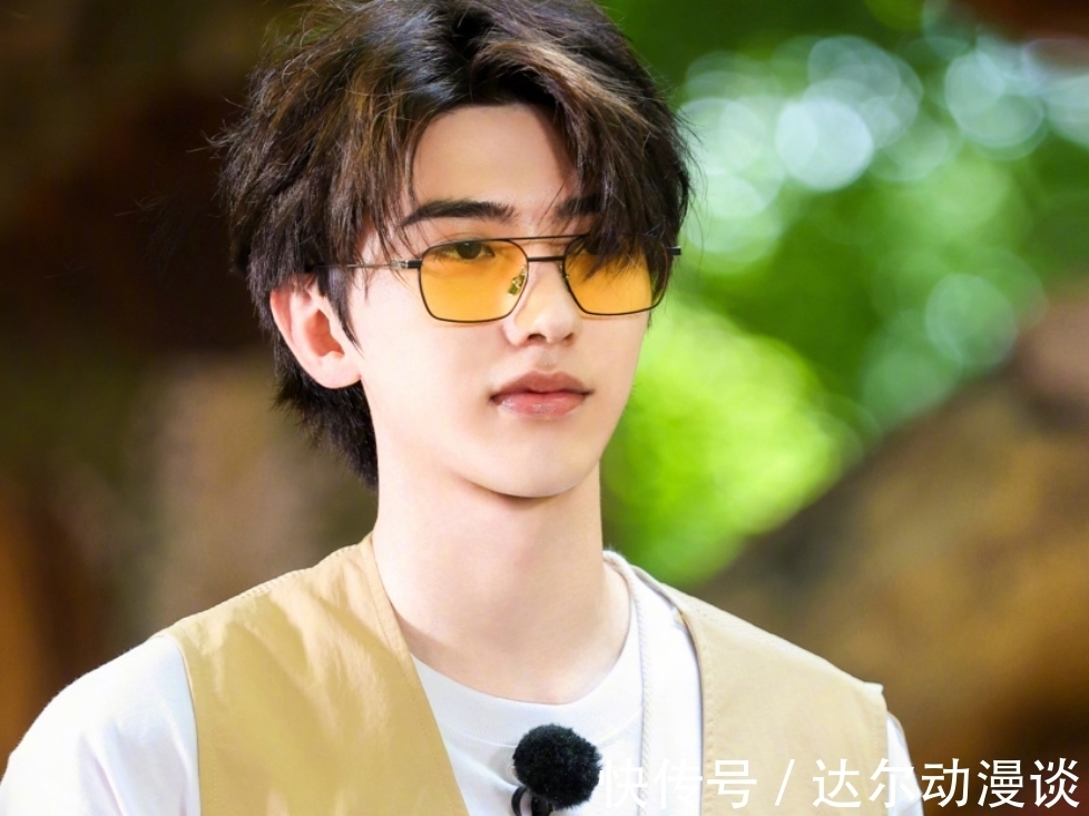 奔跑吧|《朋友请听好２》来袭，易烊千玺遗憾退出，蔡徐坤有望成固定嘉宾