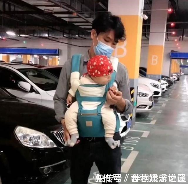 超市|一家三口逛超市,回家后发现宝宝手里有东西,妈妈纠结是否还回去