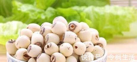 葛根|女人到了40岁老的快 这几种碱性食物要多吃, 越吃越显年轻!