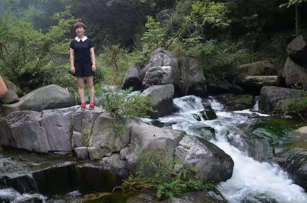 中年|西峡龙潭沟
