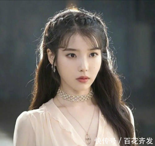 丸子头早就过时了,今年最流行的是“公主辫”,优雅气质全靠它