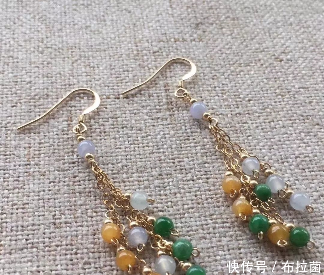 这个翡翠耳环很便宜,大家帮我看看送给母亲合适吗?