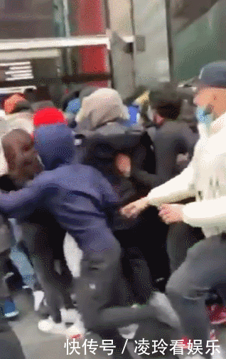 Nike纽约门店因为AJ6胭脂红被“被挤爆”，国外鞋友真是太拼了！