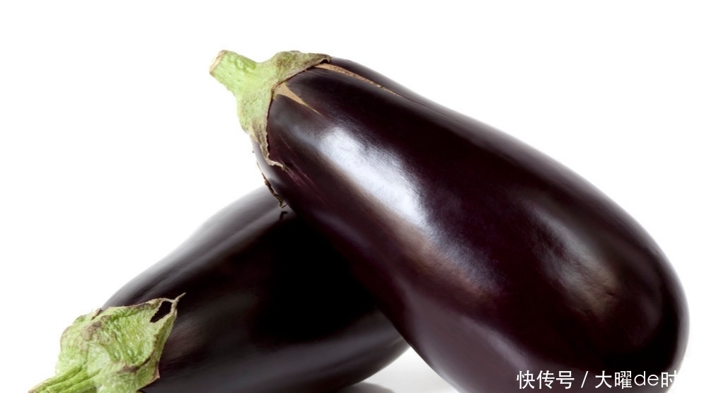 茄子蒂别再当垃圾扔掉了，用它煮水喝，有4大好处，快告诉家人！