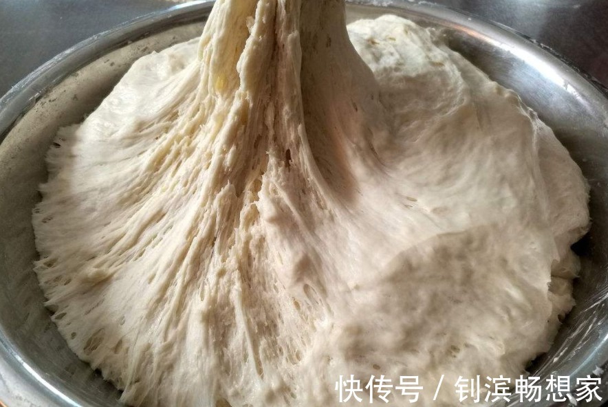 发面，最忌面粉直接加酵母！牢记4点，发酵又快又好，轻松发满盆