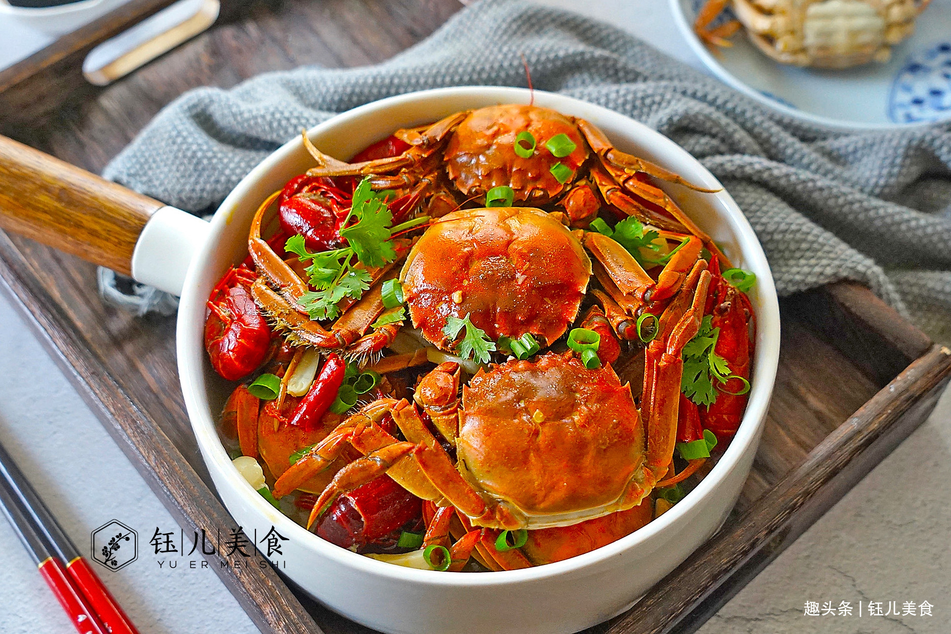 入秋后,螃蟹此做法太实用了,不油炸不清蒸,味道鲜美还不掉蟹脚!