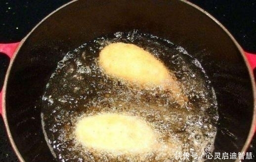 炒菜|炒菜的4个坏习惯，几乎每个人都犯过，为了家人健康记住吧