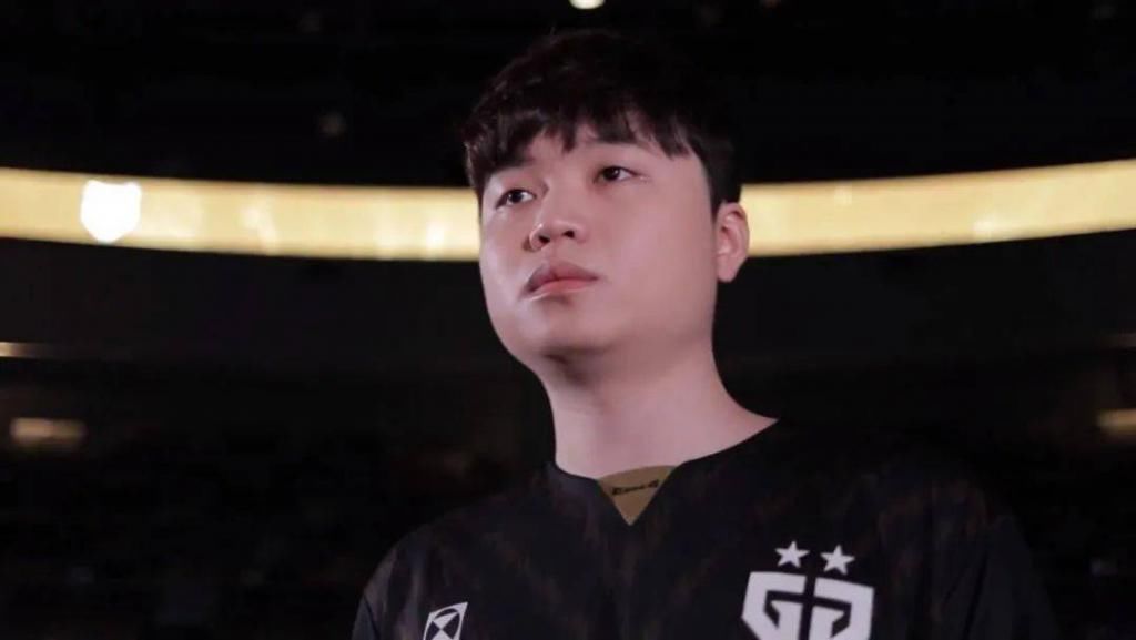 韩国|S10韩国悲剧中单引热议：出道这么多年，一直被LPL战队暴打