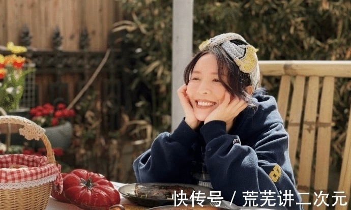 宝藏女孩|黄雅莉之前在《向往的生活》弹唱的《听风说》现已正式上线~