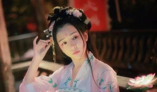 终究|薛涛年少丧父，身陷风尘，爱而不得……但终究是幸运的