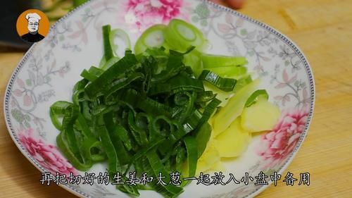 超简单的萝卜焖饭，我家午餐就爱这样吃，饭菜一锅搞定