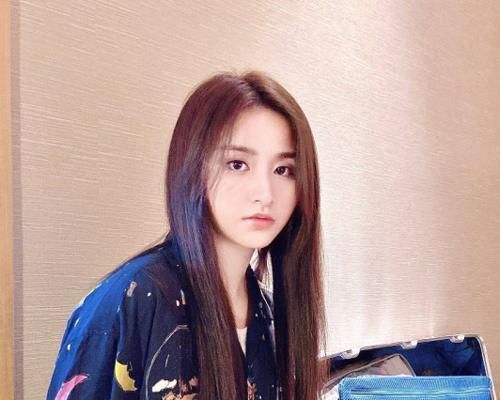 选秀学员淘汰后,乃万徐艺洋发新歌,而她成快本常驻嘉宾候选人