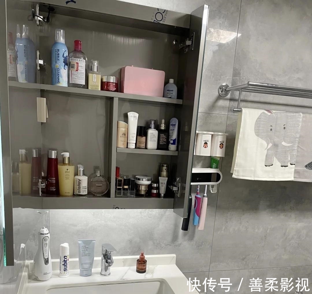 业主|业主晒出133㎡房子内部照，看上去“空无一物”，实则收纳超强