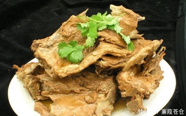 自助|39元每人的自助酱骨头火锅敢吃吗?