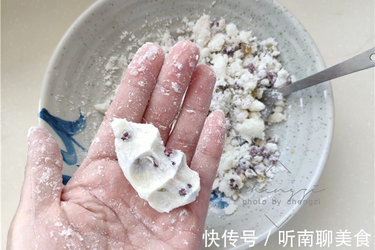 脾胃|夏天多给孩子做这点心，不用烤箱，一捏一蒸就好，强健脾胃不上火