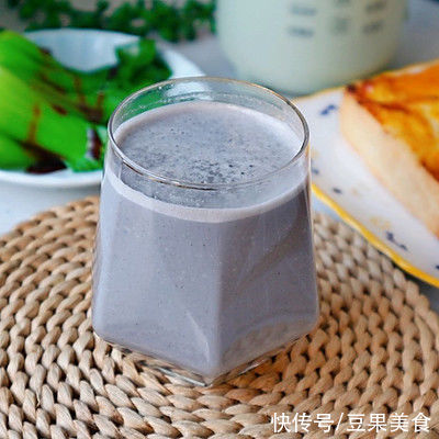 黄豆|从小吃乌发黑芝麻豆浆长大的我，谁敢说我这做法不正宗
