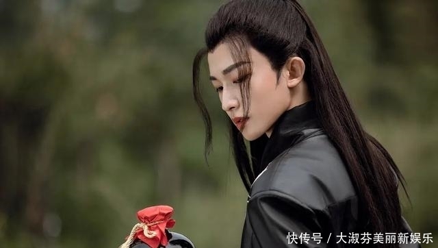 《天官赐福》不再是烫手山芋，网友呼吁他演谢怜，看照片后沦陷了