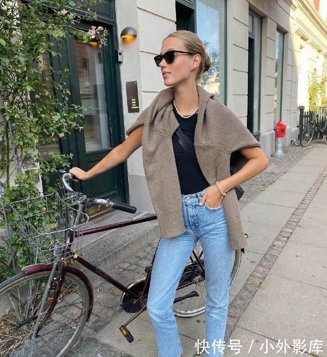 叠穿 必学!初秋针织衫的“个性叠穿”法,穿衣小白瞬间晋级时髦精!