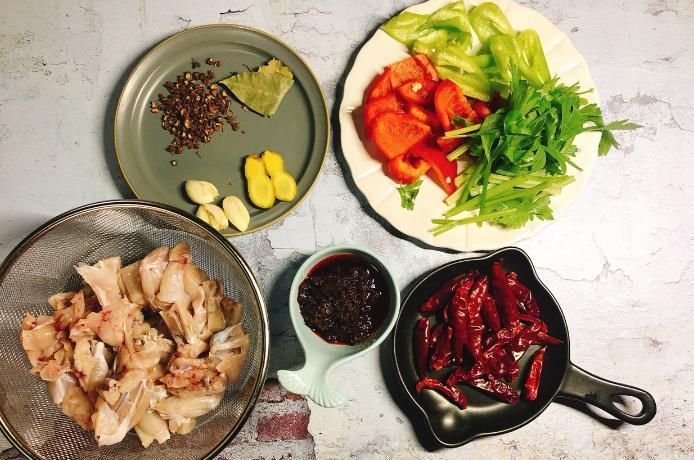 牛蛙|别吃猪肉,就吃它,比鸡肉鱼肉还鲜,20块全家吃不完