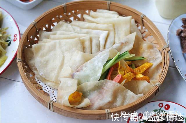 又薄又软的水烙馍,其实很简单,不用煎不用烙,卷菜卷肉都好吃!