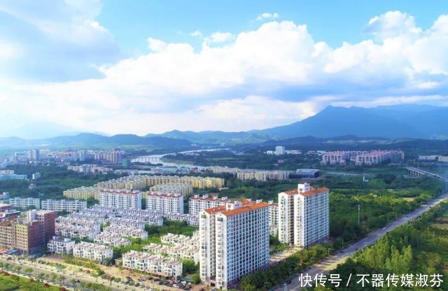 海南“小众养老”县城，风景不输三亚，气候舒适，养老定居好地方