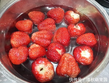 面包|吃不完的草莓怎么办做成草莓酱,方法教给你,早餐面包好伴侣