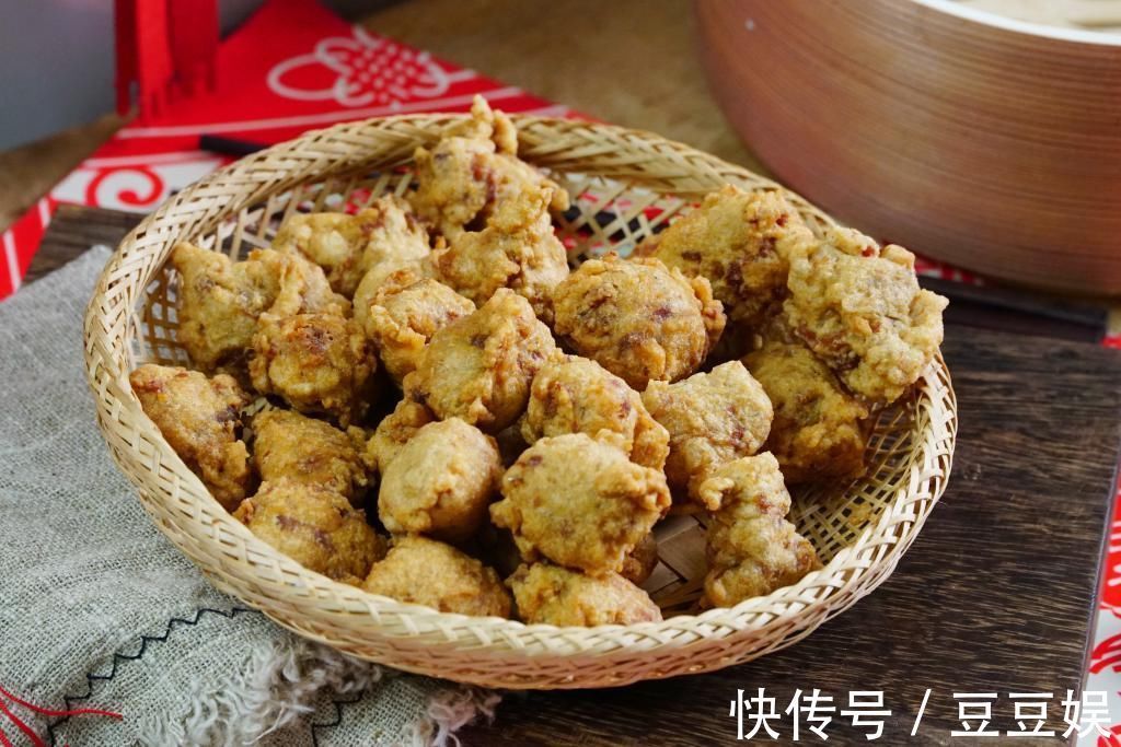 松软|炸肉丸子时,切记“2用2不用”,丸子酥香松软,久放也不变硬