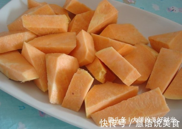 红薯别做红薯饼了,教你如此做,喷香好吃,出锅5分钟吃光,美味