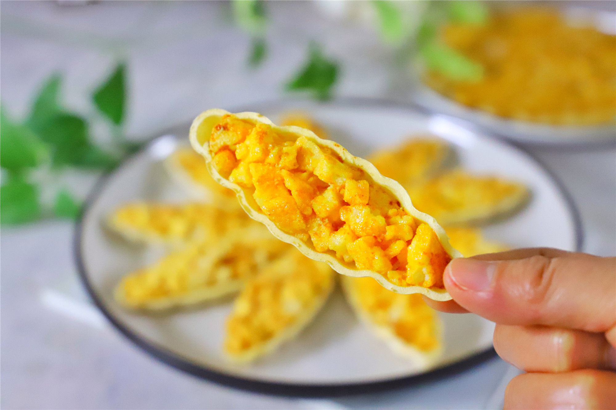  零难度的网红小零食，手残党就能做，香甜酥脆，好吃到停不下来