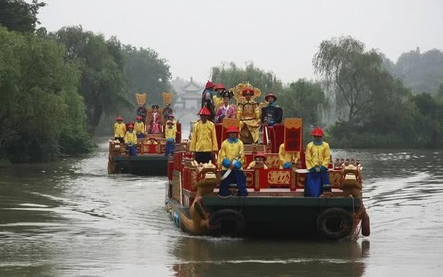 乾隆皇帝|下江南劳民伤财耗费巨大,乾隆为何却乐此不疲