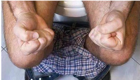 大便|肝病不能“拖延”,若上厕所有3个表现,肝可能在向你“求救”