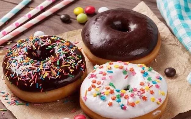 玉米油|美味的甜甜圈是油炸的还是烤的呢,怎么制作又简单又美味