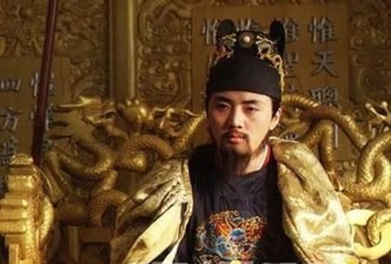 句句|无助的崇祯做了一怪梦, 一人听后大哭: 大明将亡矣! 结果句句应验