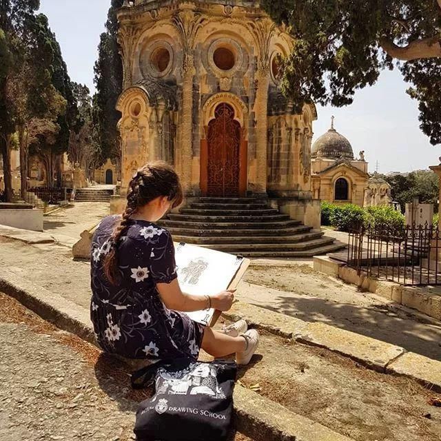 艺术学院|一幅画用掉上百支笔,看到最后成果这么震撼,也就不觉得心疼了