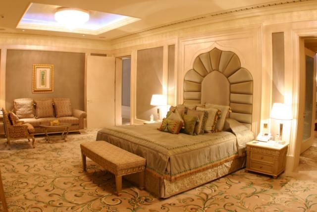 全球最贵的3家酒店，一晚房费能买一辆奔驰，或许你一家都没听过