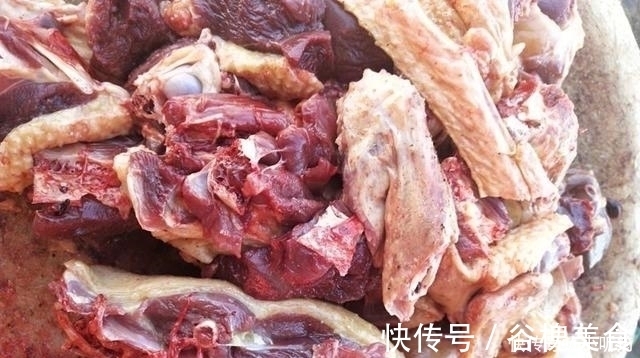 寒冬腊月此肉再贵也要吃,一整年不咳嗽,比牛羊肉还滋补,香极了