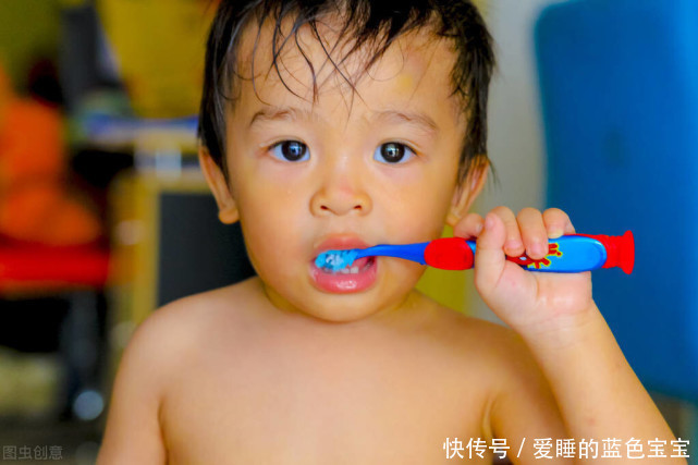 宝宝|宝宝乳牙不用刷？刷牙要从娃娃抓起！宝妈别再说孩子不爱刷牙啦