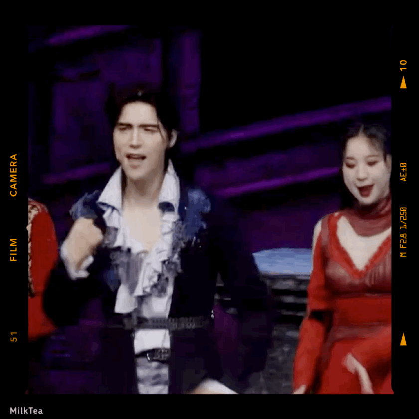 古典$他就像一幅古典的油画一样,真好看!