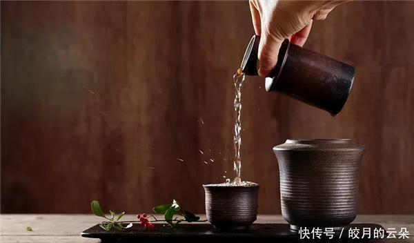 领品|领品勇Y6酱香酒干货满满!优质酱香酒的七条选购指南