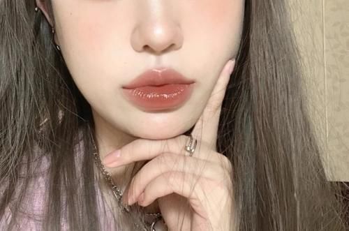 姐妹们|口红越红越好看?你错了,6支“乖巧风”口红了解一下