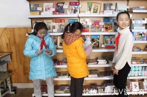 人心情|女儿期末考得好,老爸奖励一分钟疯狂购物,不料结账时心情复杂