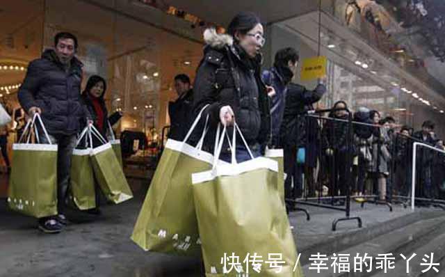 生活质量|新的“陷阱”出现，不少年轻人已有“瘾”？连中老年人都沉迷于此